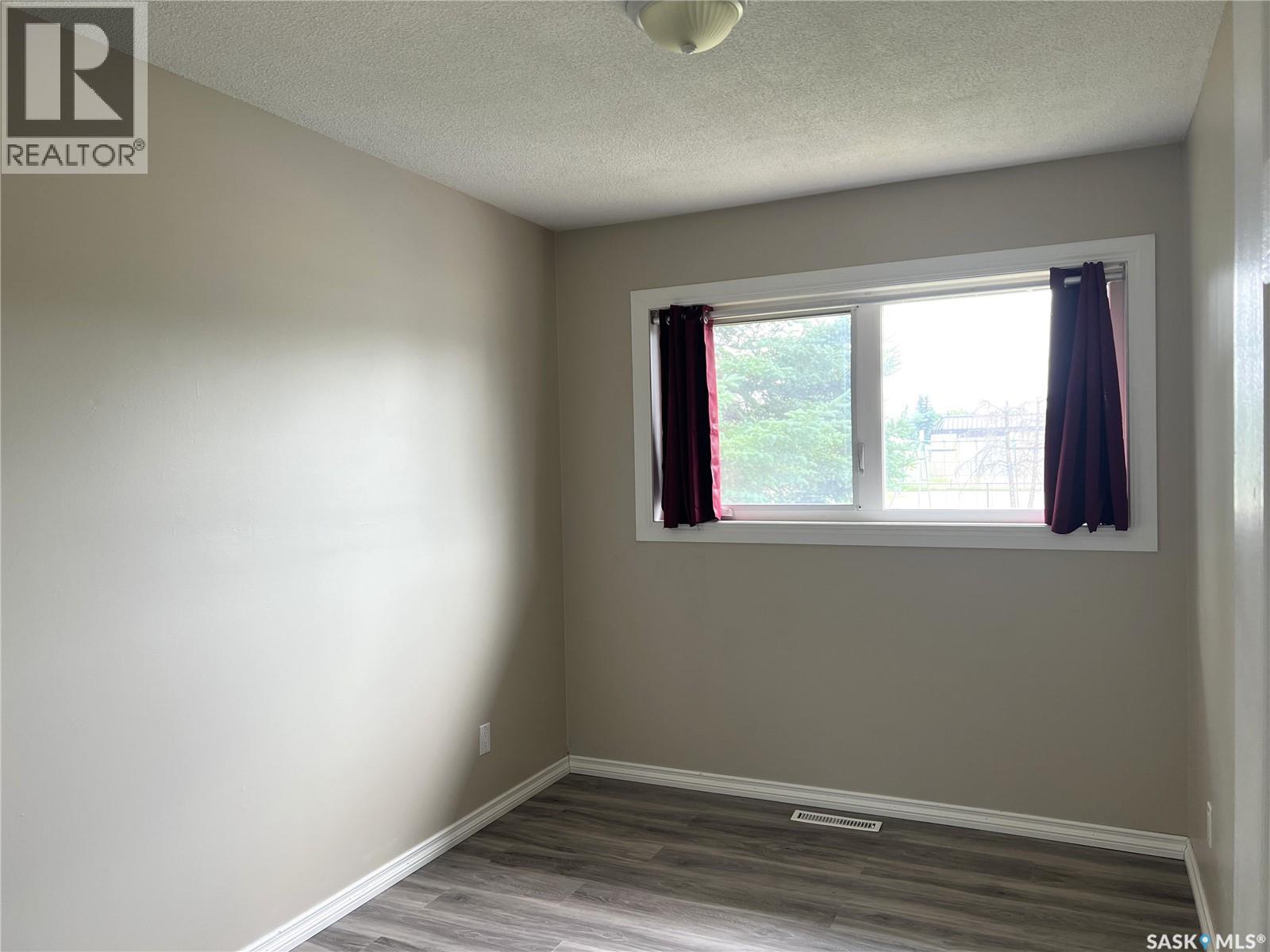 413 5th STREET W - 6