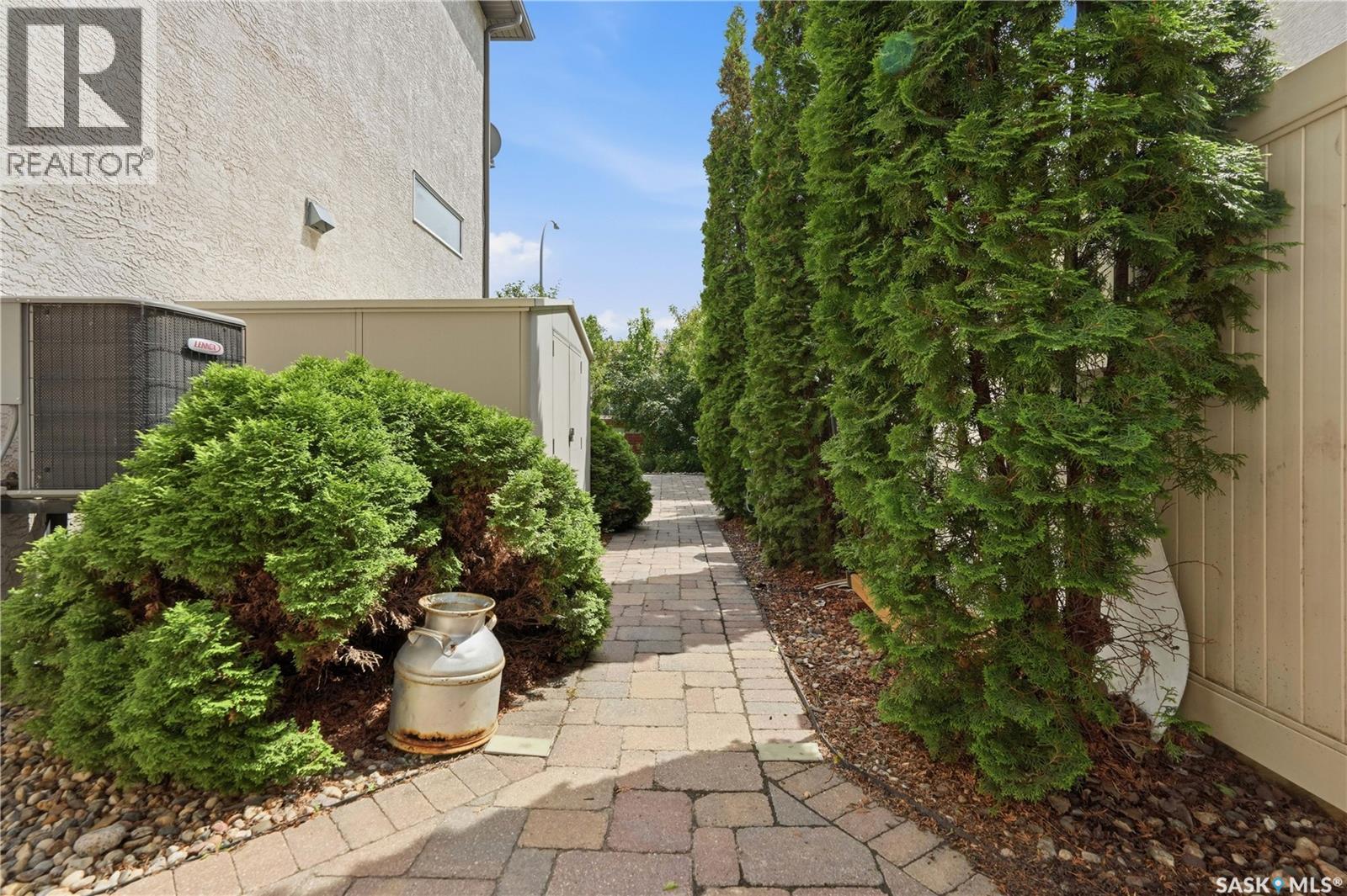 6178 WASCANA COURT WAY - 47