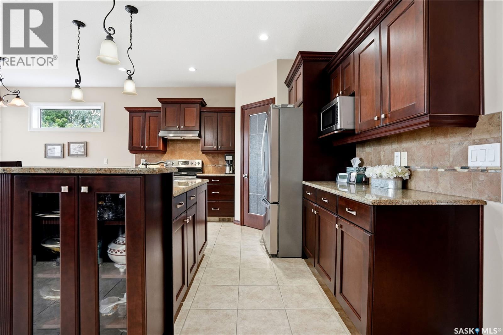 6178 WASCANA COURT WAY - 6