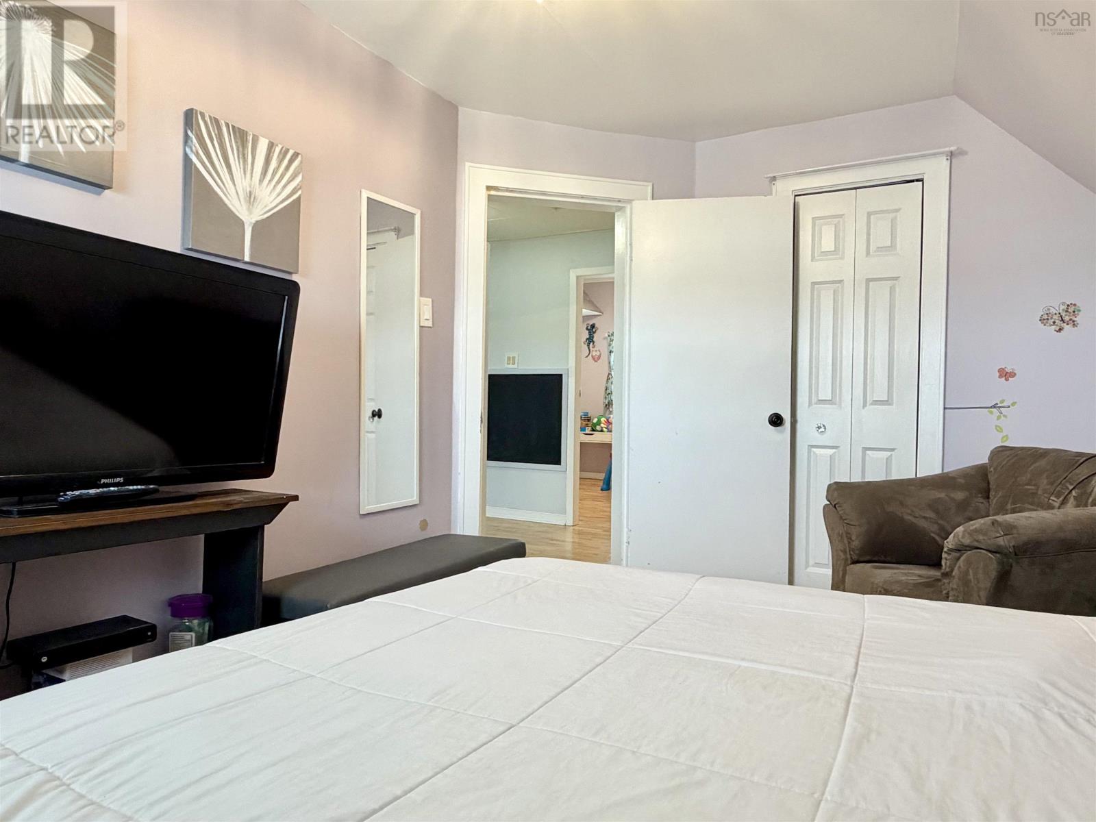 11 Havenside Road - 43