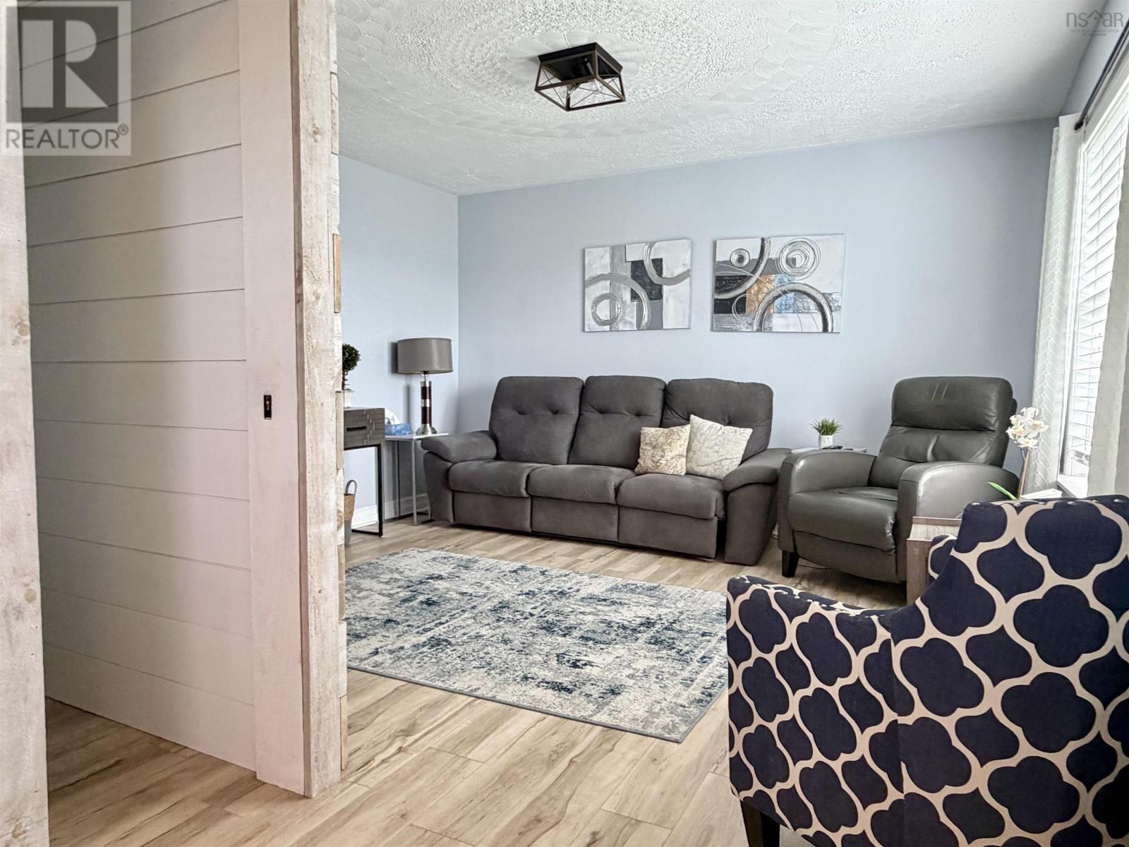 11 Havenside Road - 28