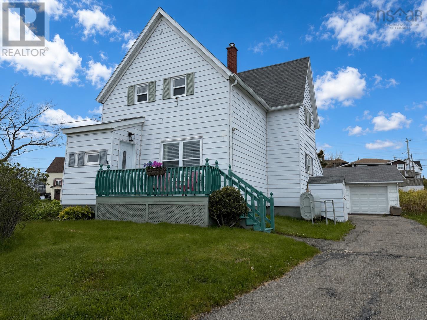 11 Havenside Road - 1