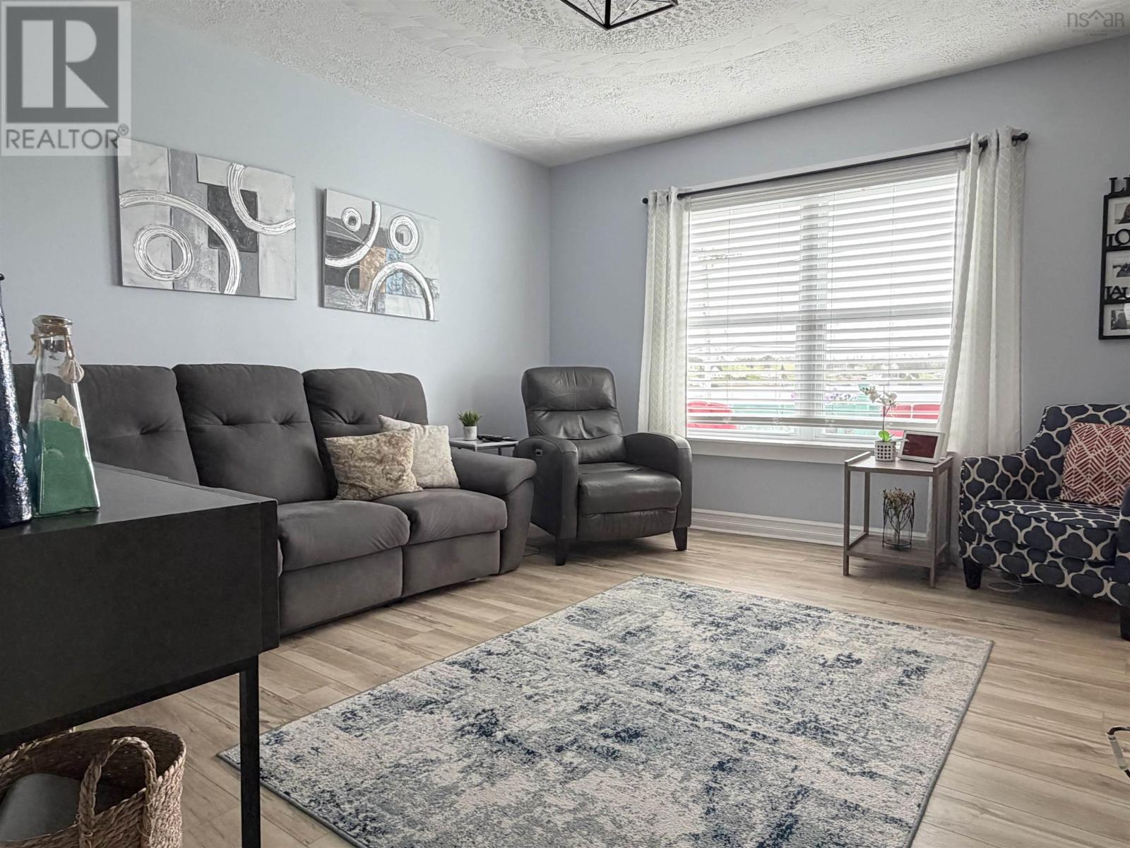 11 Havenside Road - 27