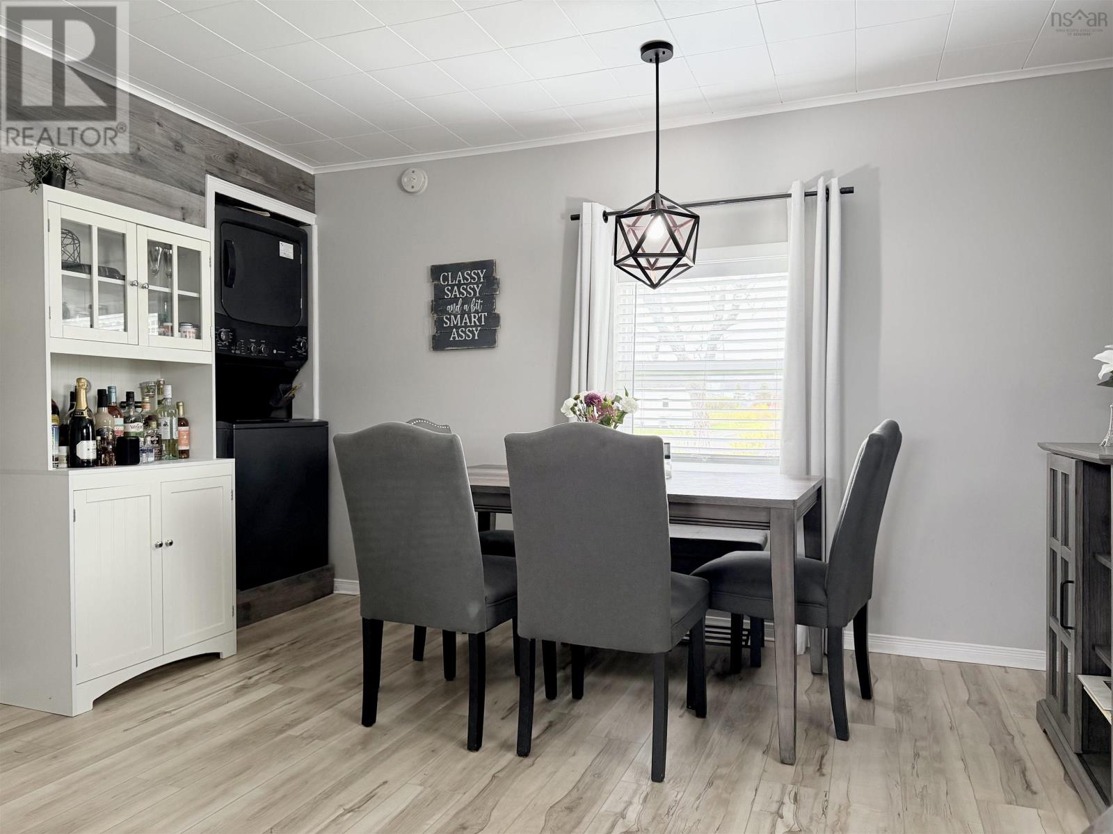 11 Havenside Road - 18