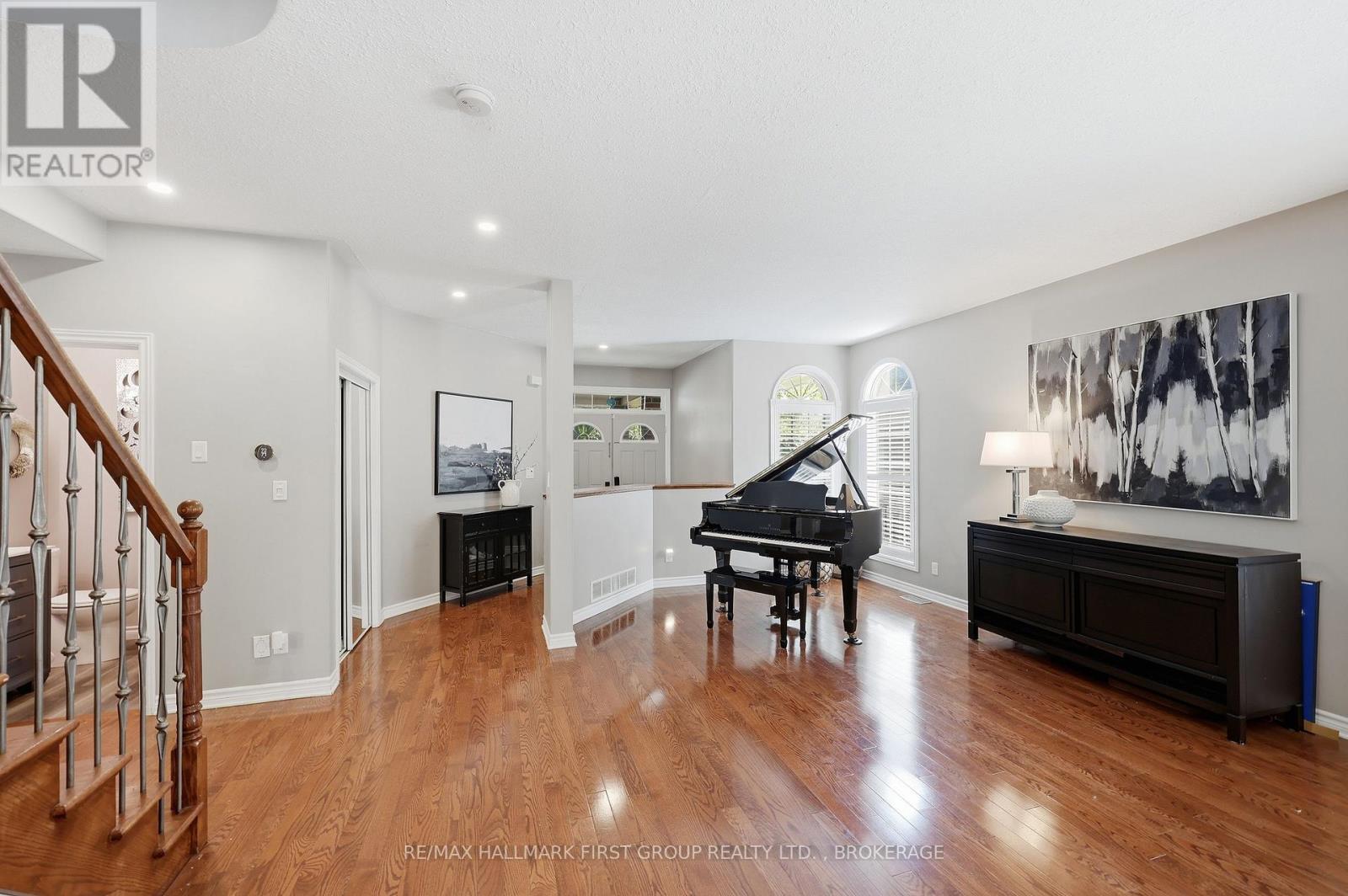 393 CAVENDISH CRESCENT - Image 10