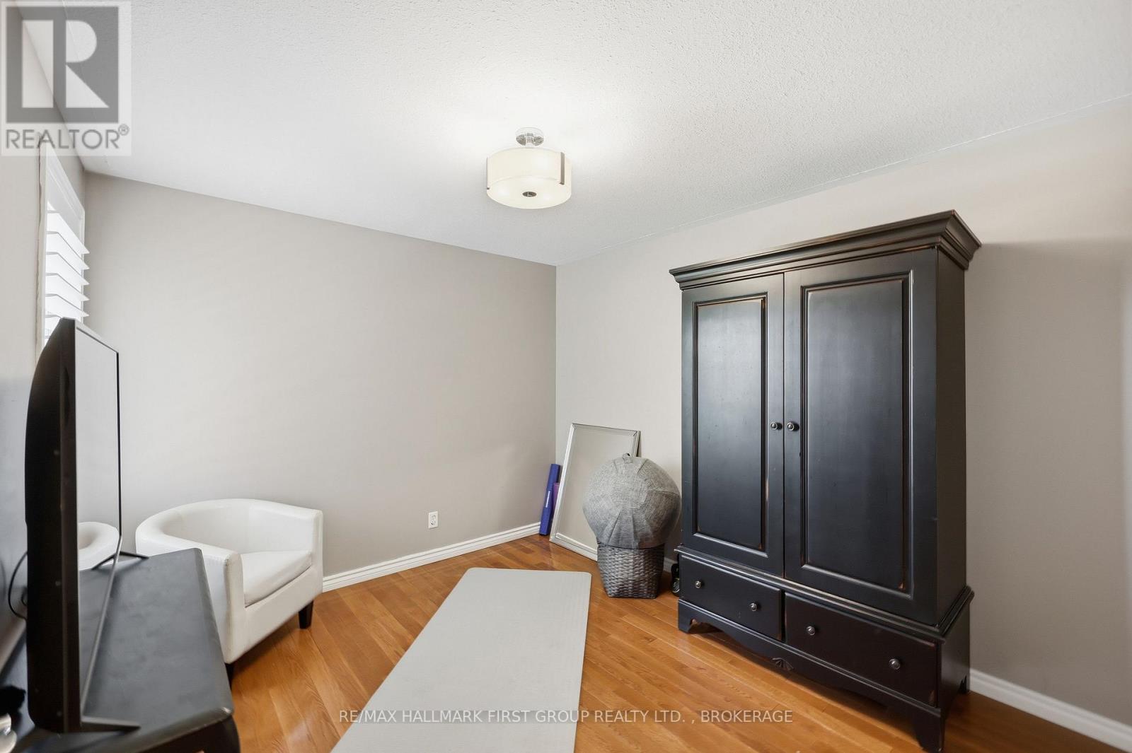 393 CAVENDISH CRESCENT - Image 35