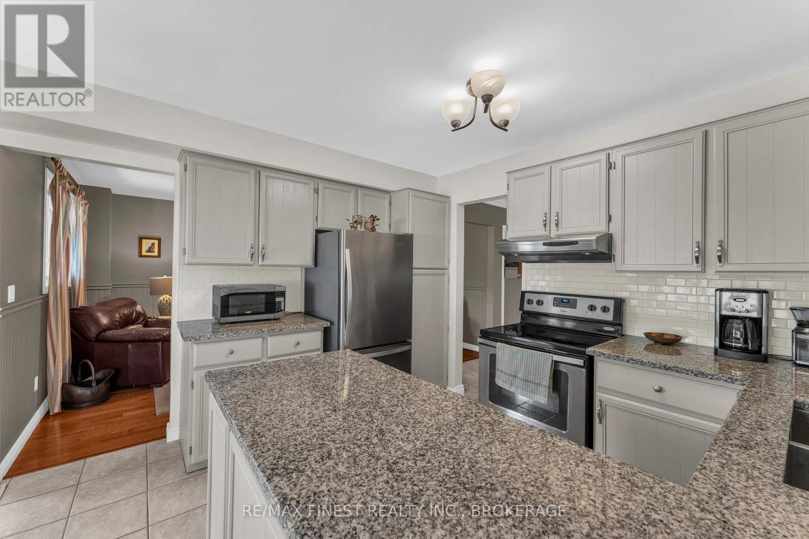 99 BEVERLY STREET - Image 16