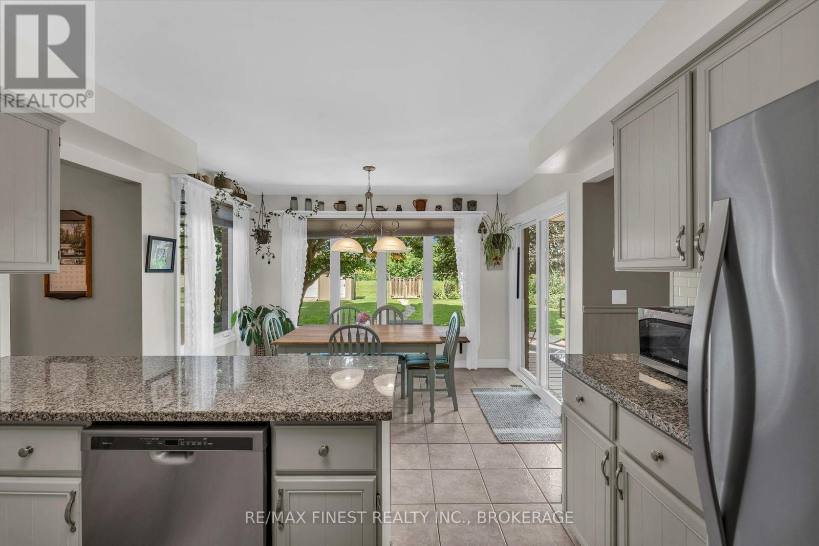 99 BEVERLY STREET - Image 17