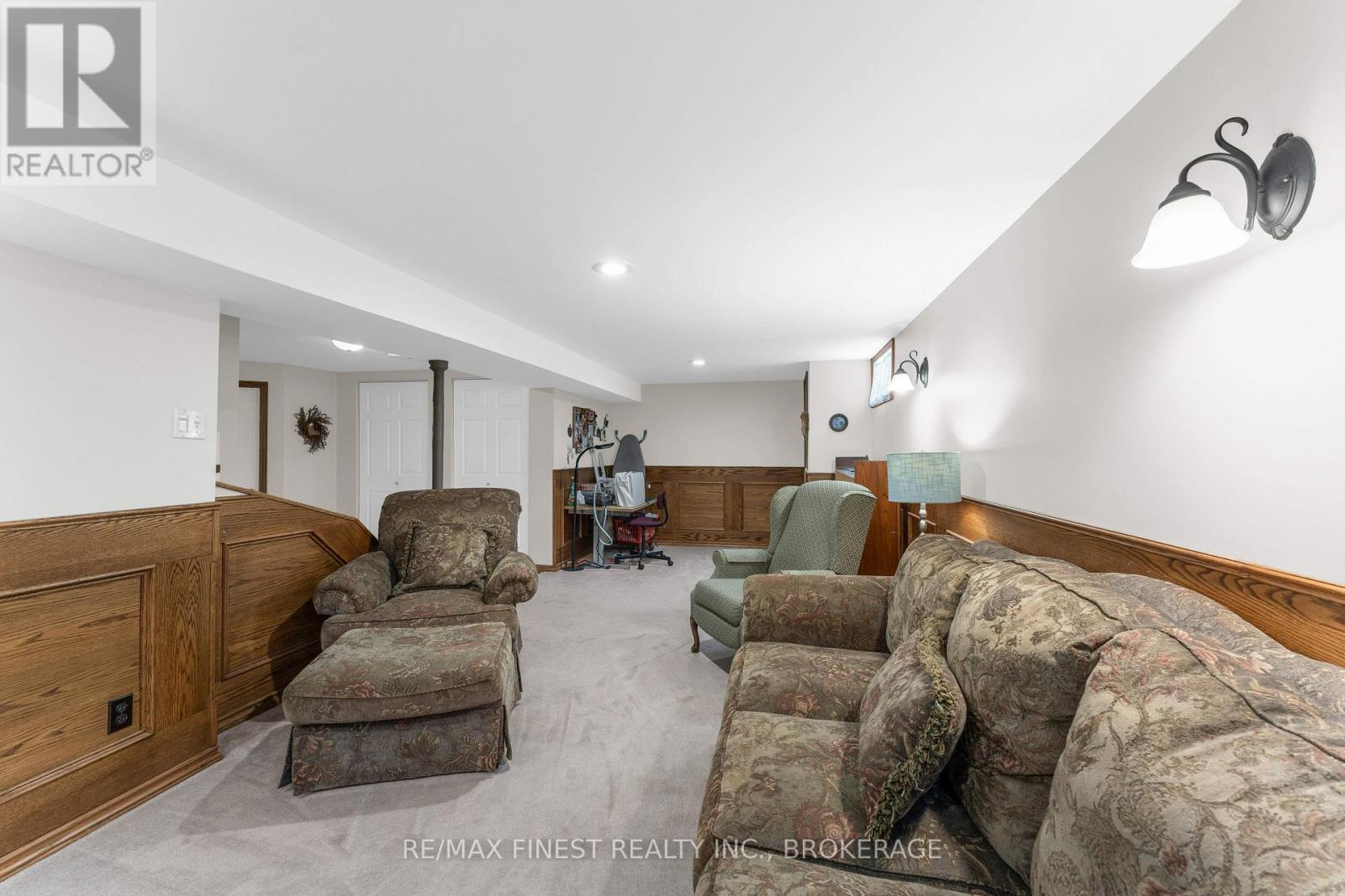 99 BEVERLY STREET - Image 37