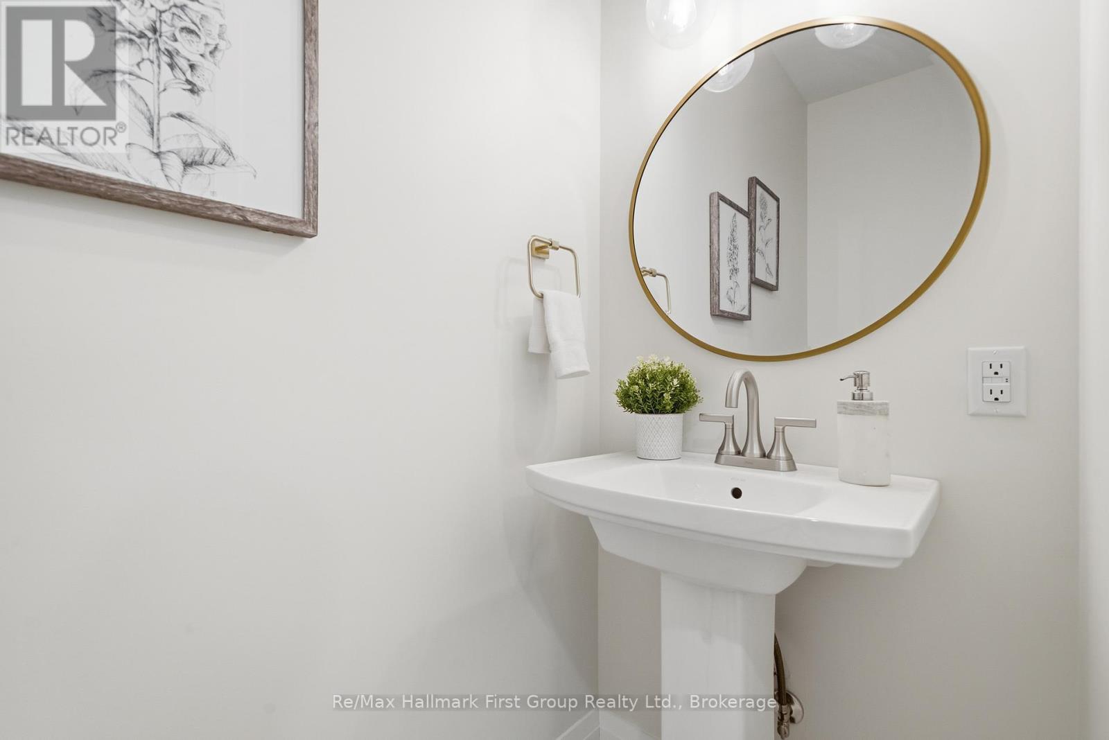 8 ARCHIBALD COURT - Image 23