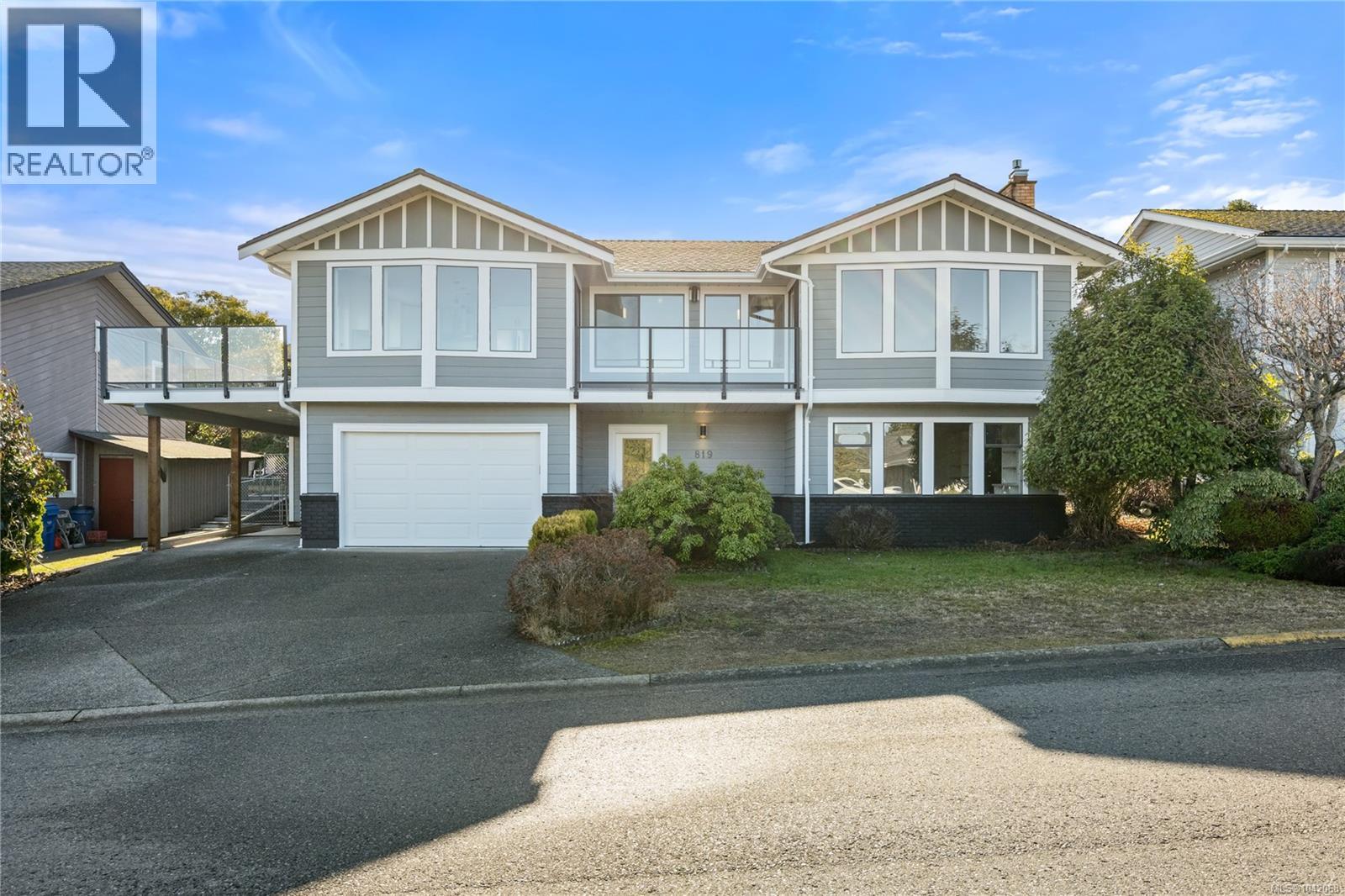 819 Athena Pl - 1