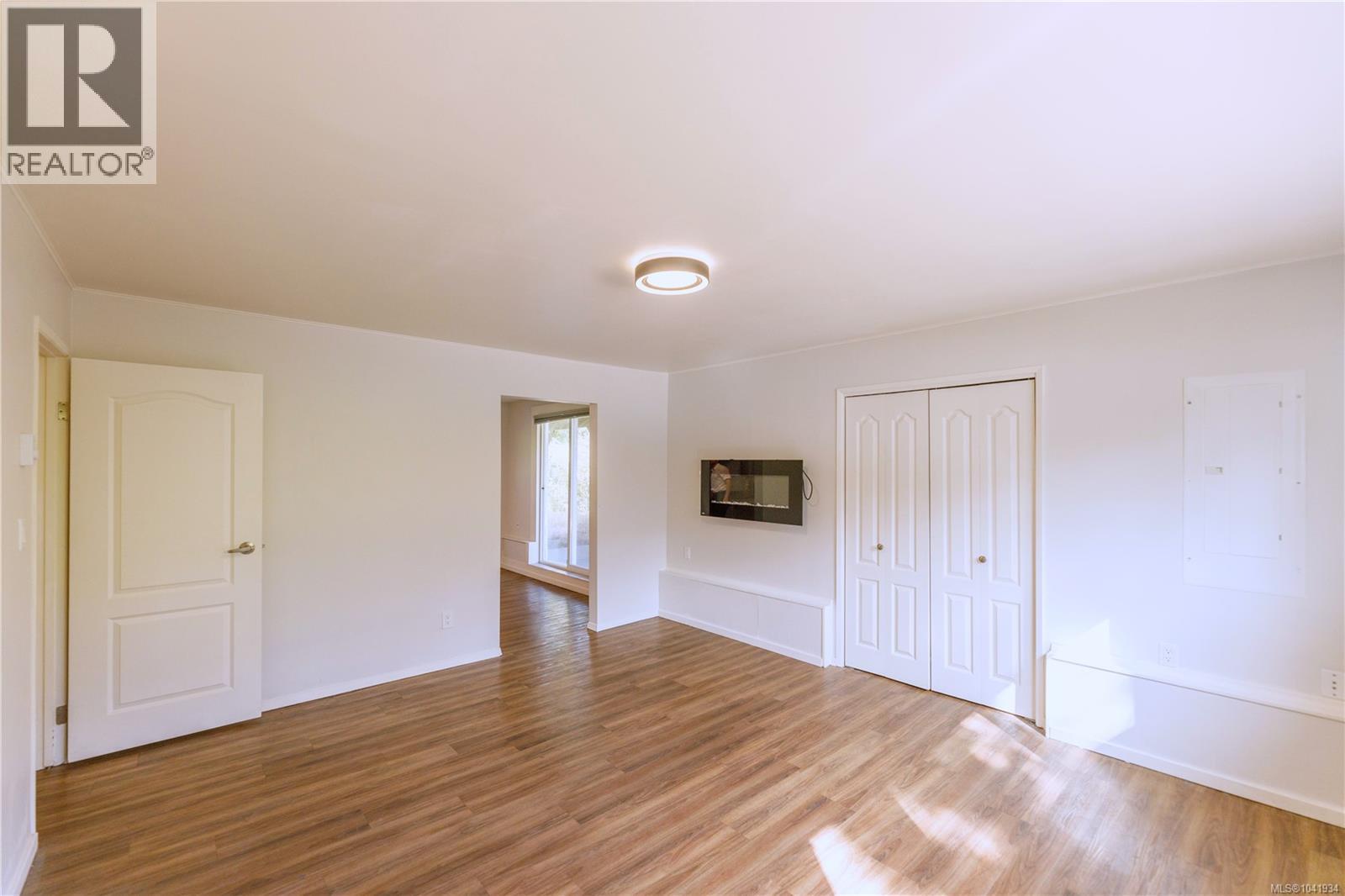 3161 Marion Way - 31