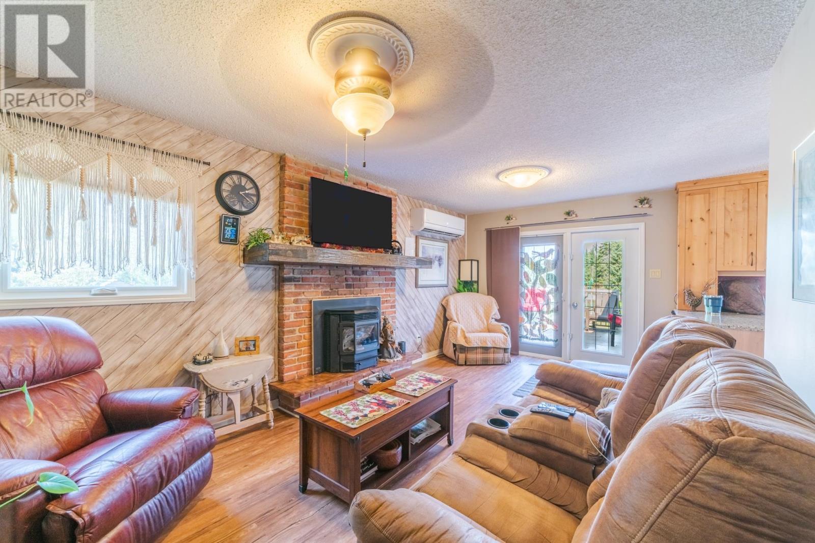 164 Winnipeg AVE - 23