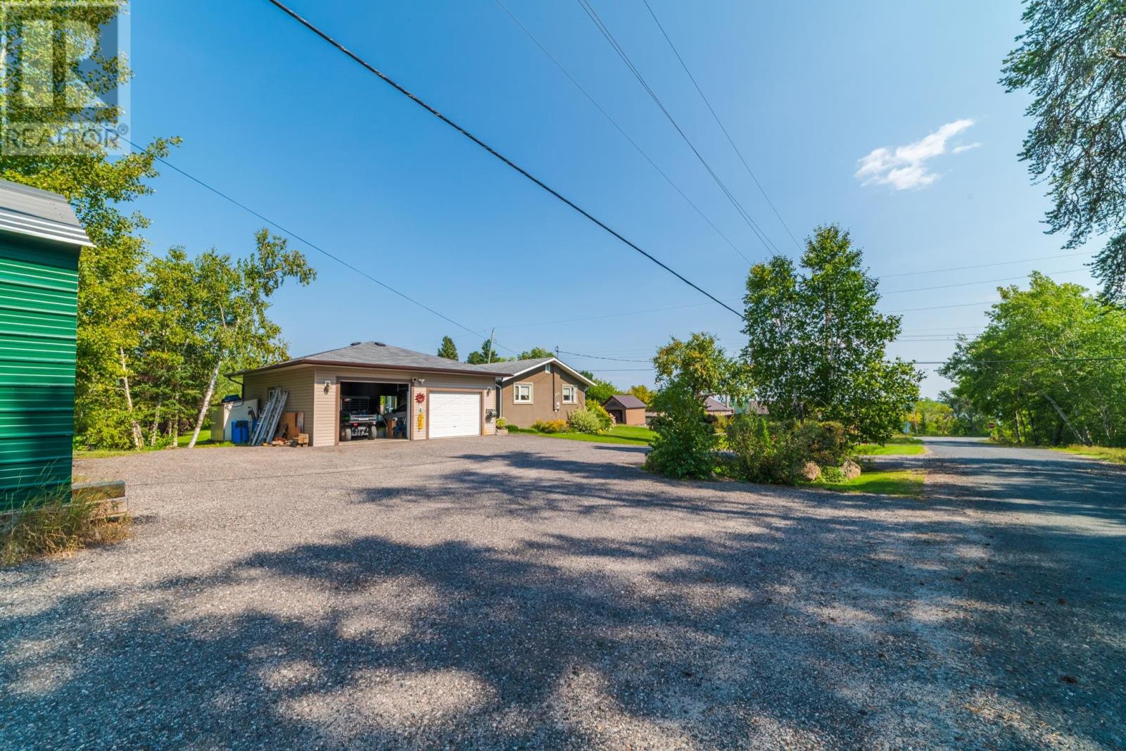 164 Winnipeg AVE - 37