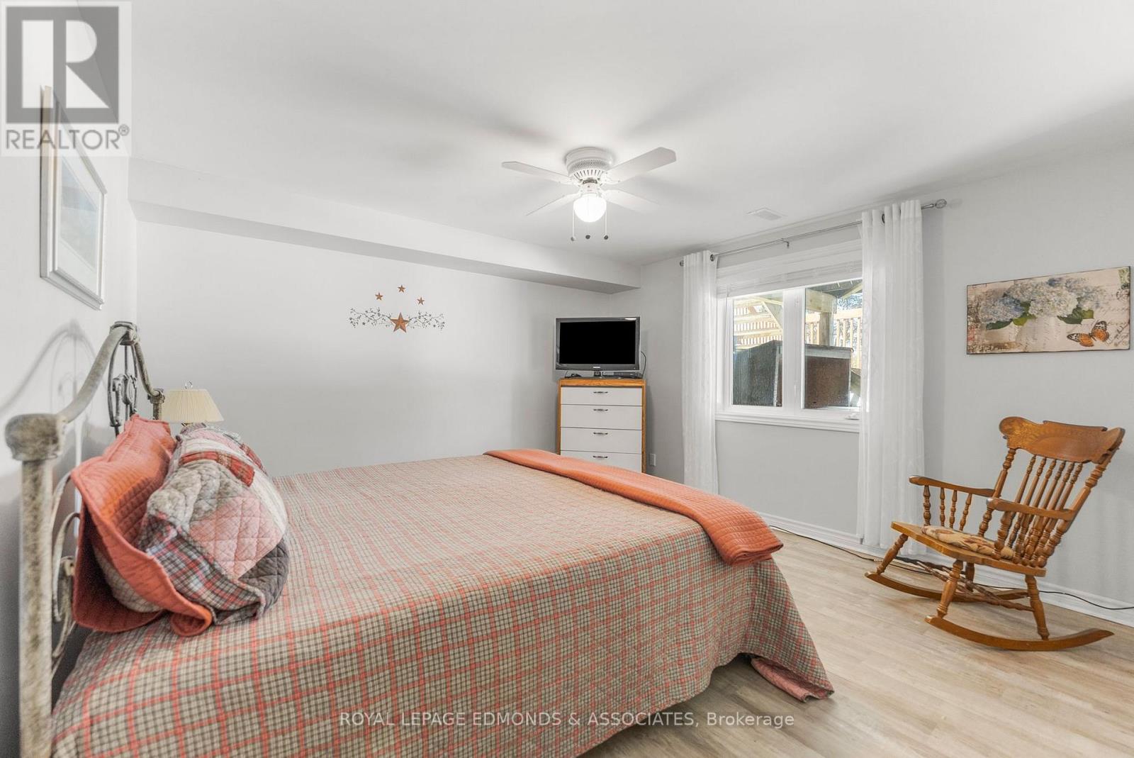 768 AIRPORT ROAD - 27
