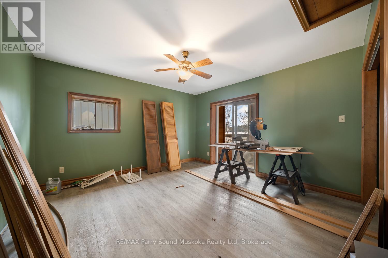 92 BLUE LAKE ROAD - 16