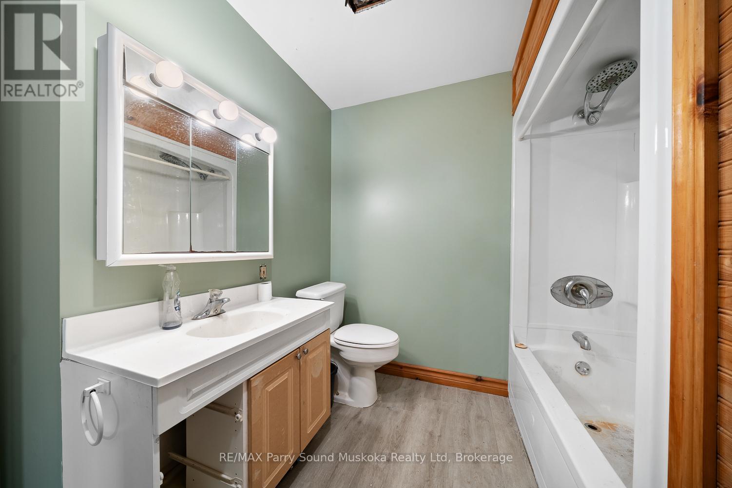 92 BLUE LAKE ROAD - 21