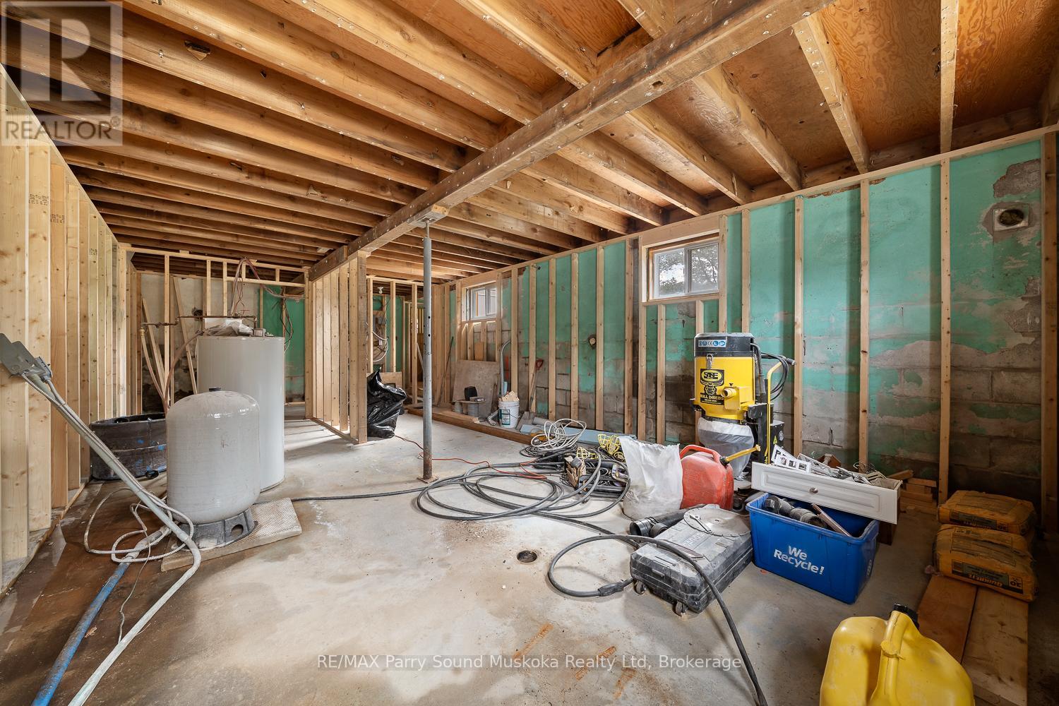 92 BLUE LAKE ROAD - 25