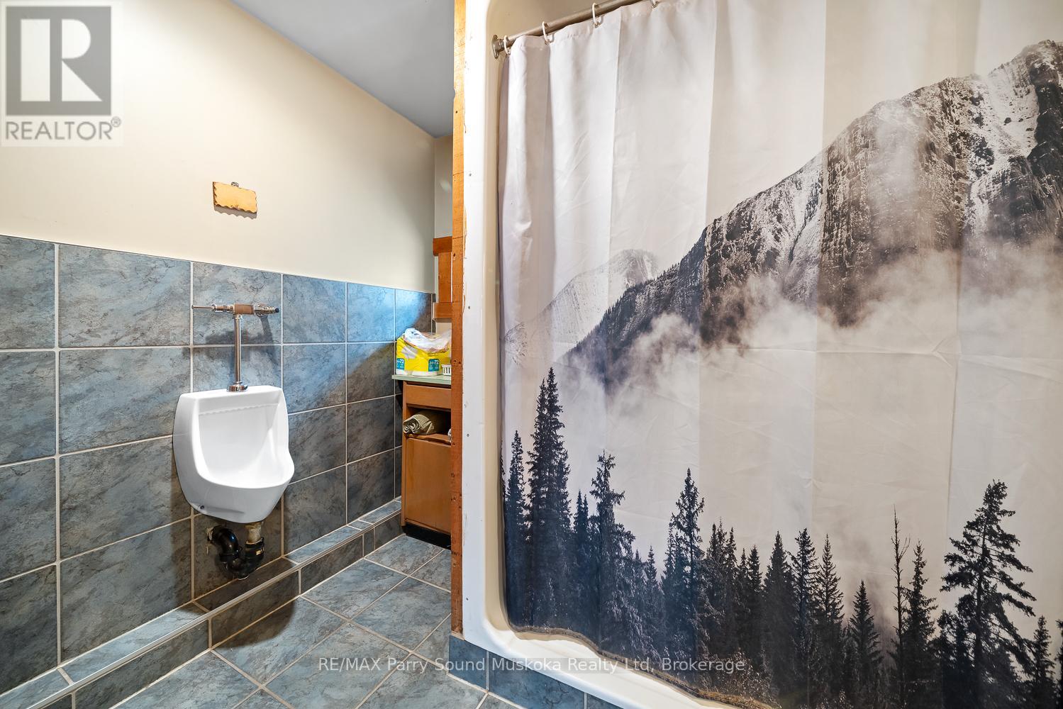 92 BLUE LAKE ROAD - 41