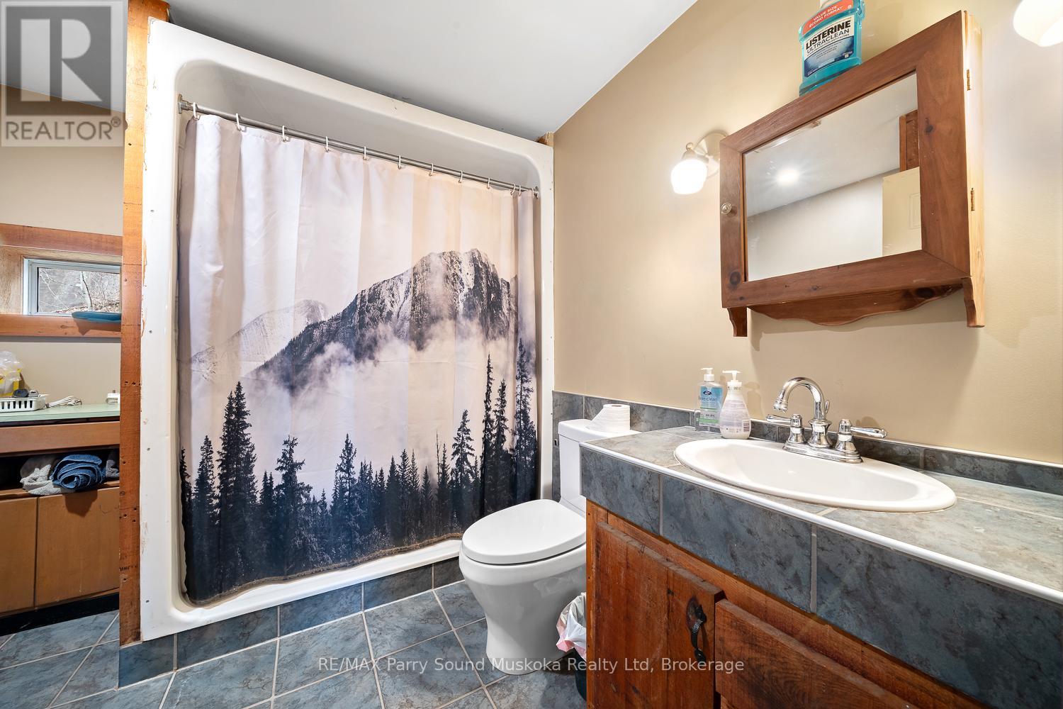 92 BLUE LAKE ROAD - 40