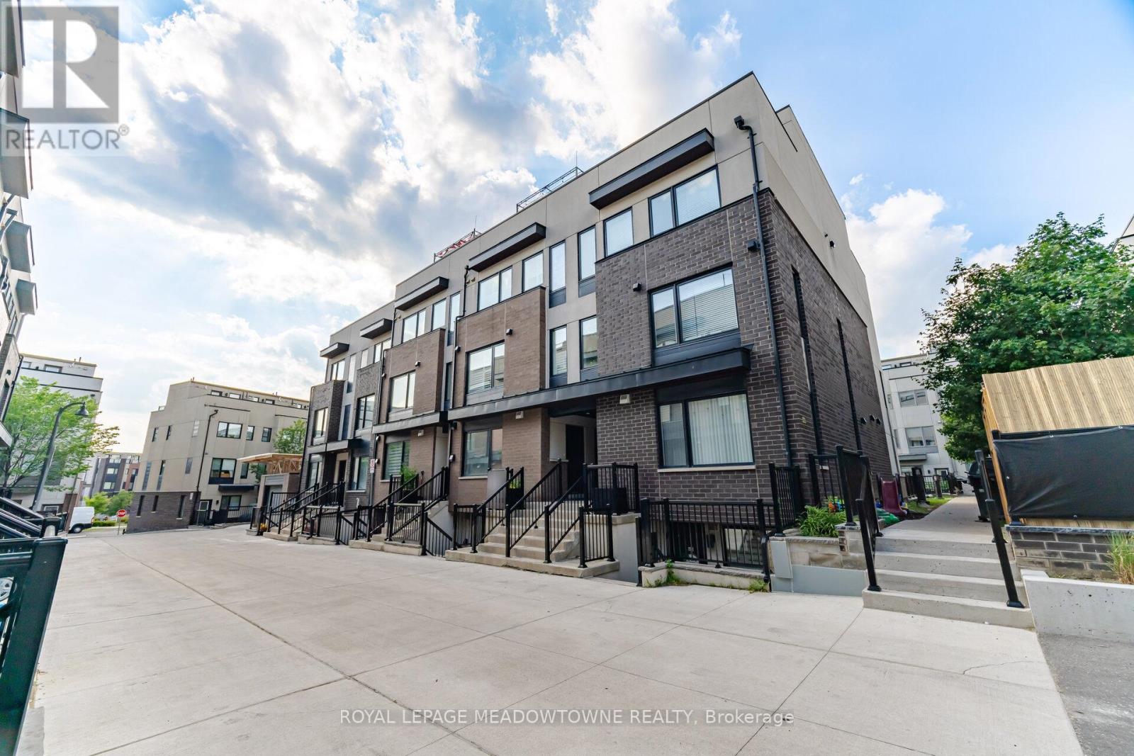 12 - 146 William Duncan Road, Toronto, ON