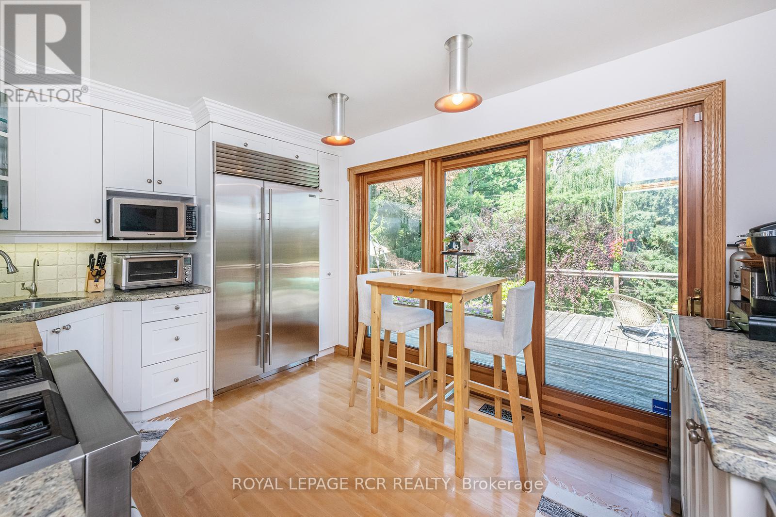 114 KENNEDY ROAD - 16