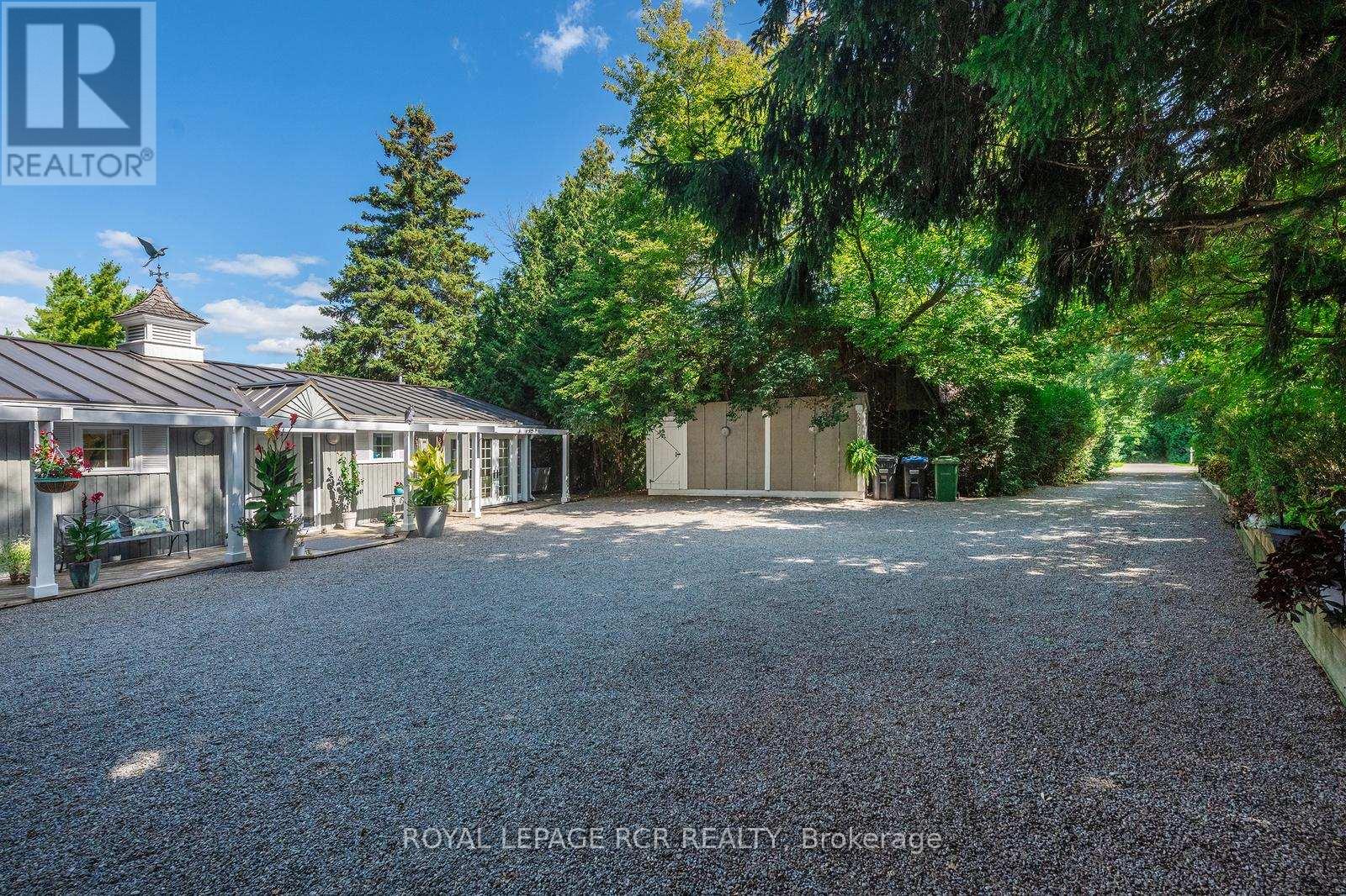 114 KENNEDY ROAD - 3