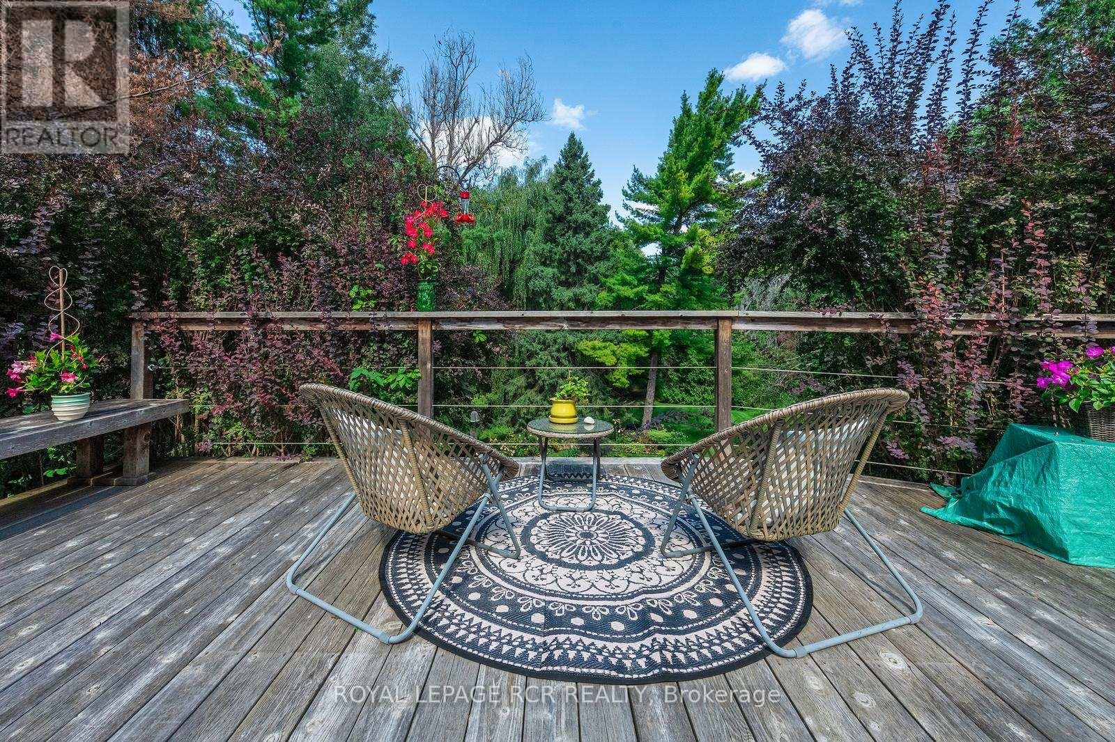 114 KENNEDY ROAD - 32