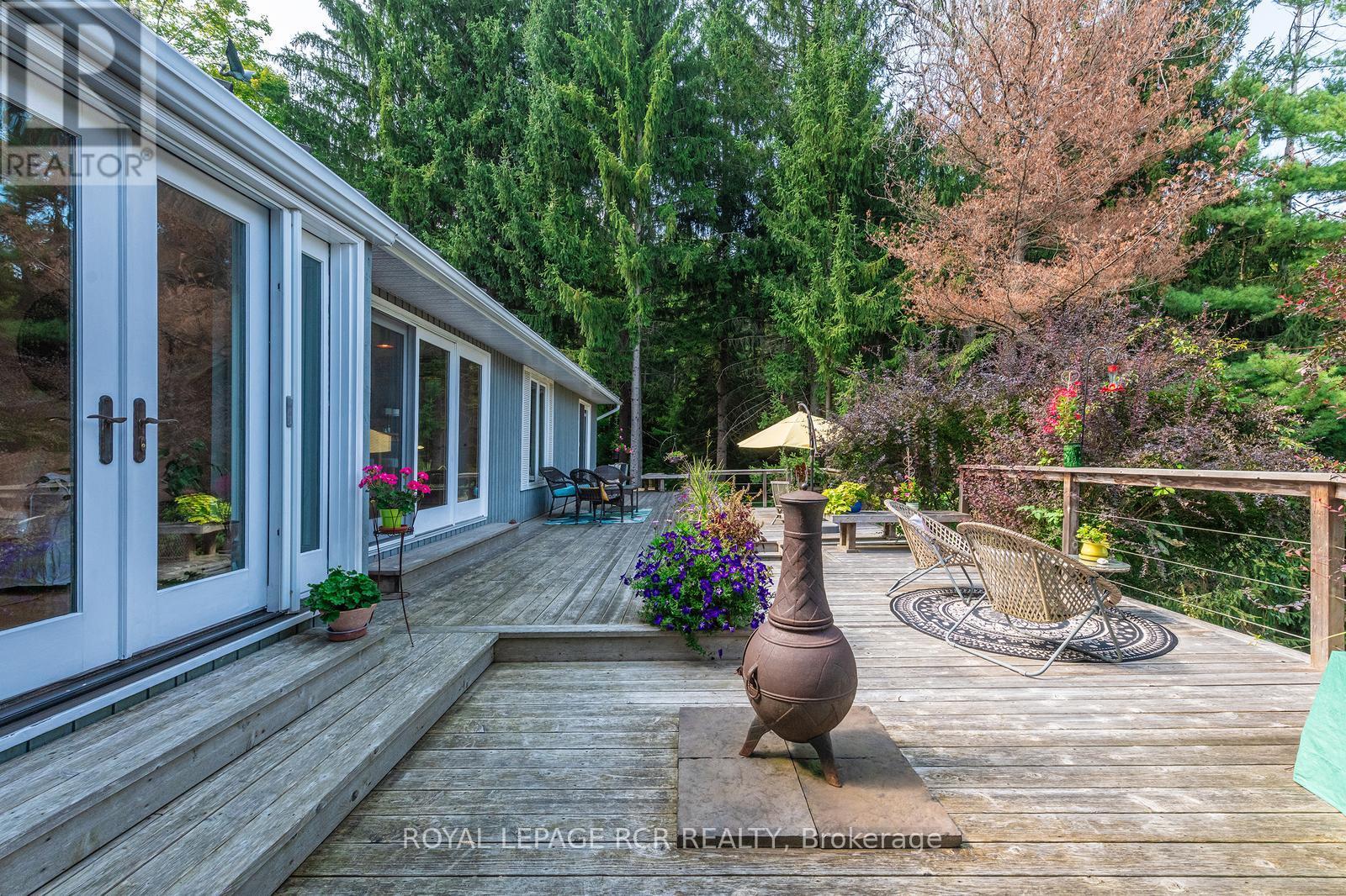 114 KENNEDY ROAD - 33