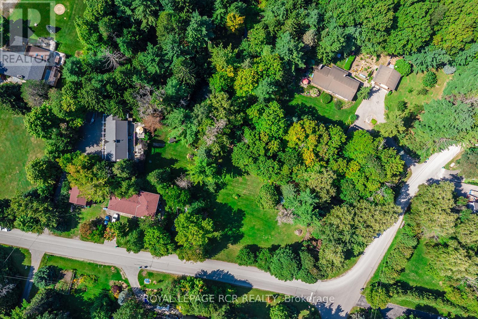 114 KENNEDY ROAD - 48