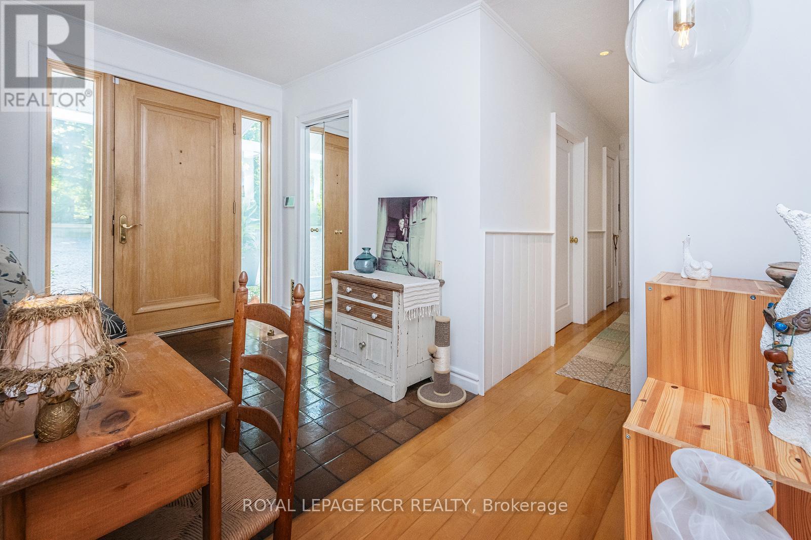 114 KENNEDY ROAD - 8