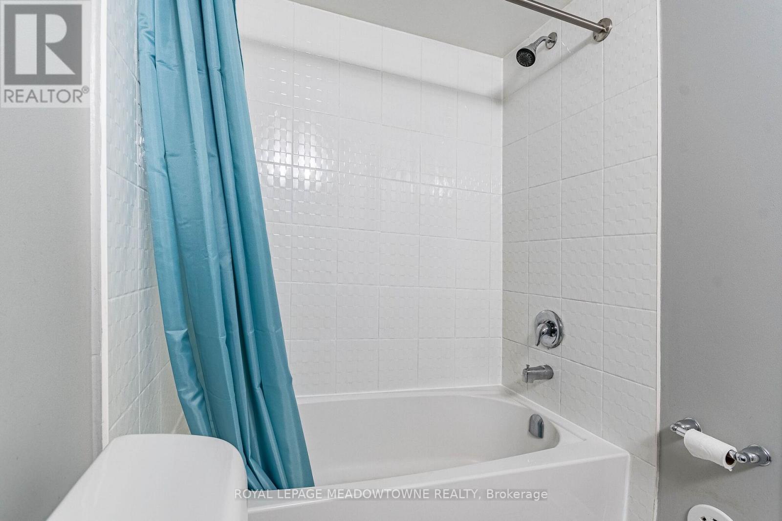 #311 6 DRUMMOND STREET - 30
