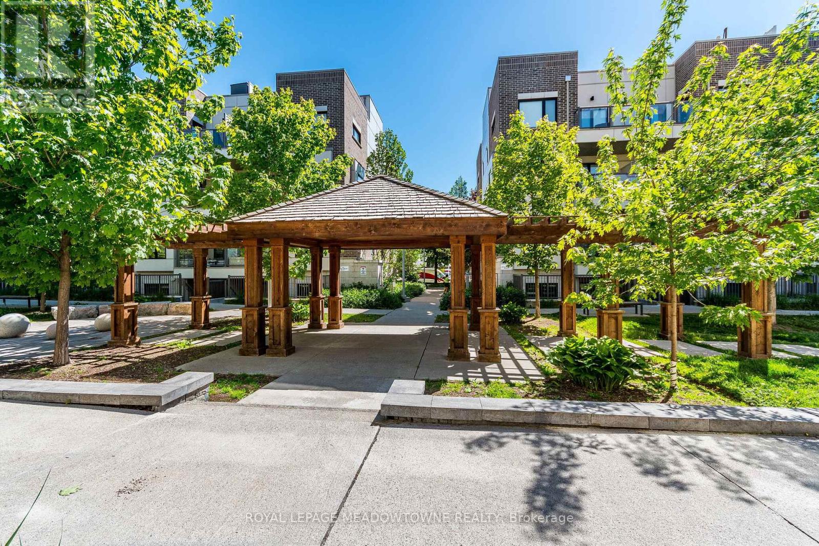 #311 6 DRUMMOND STREET - 6