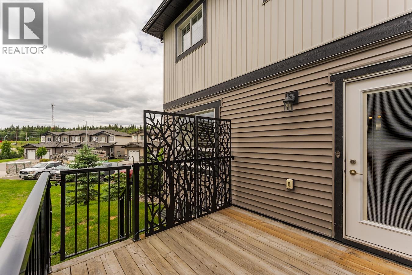 #704 6798 WESTGATE AVENUE - 30