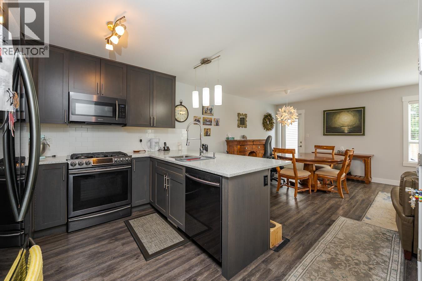 #704 6798 WESTGATE AVENUE - 8