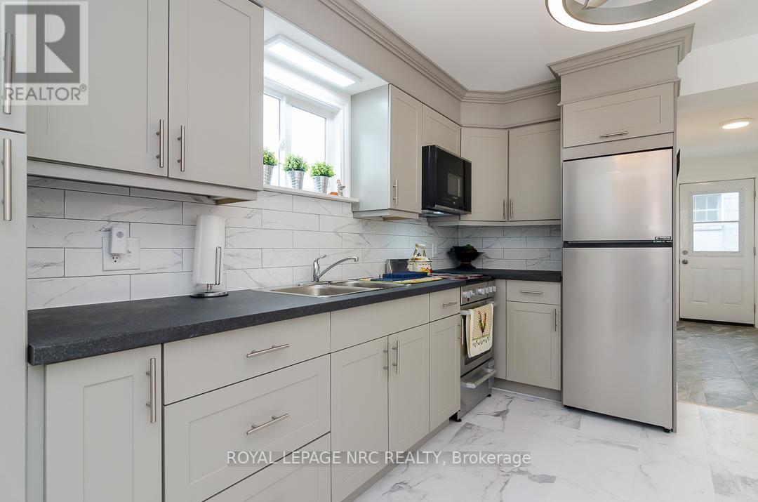 84 IDYLEWYLDE PLACE - 13