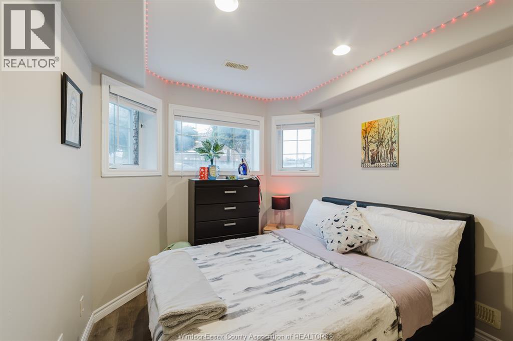 4821 JULIET CRESCENT - 26