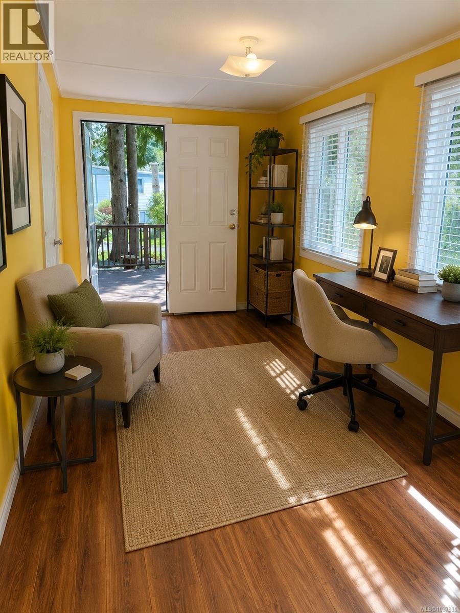 #4 5838 Blythwood Rd - 34