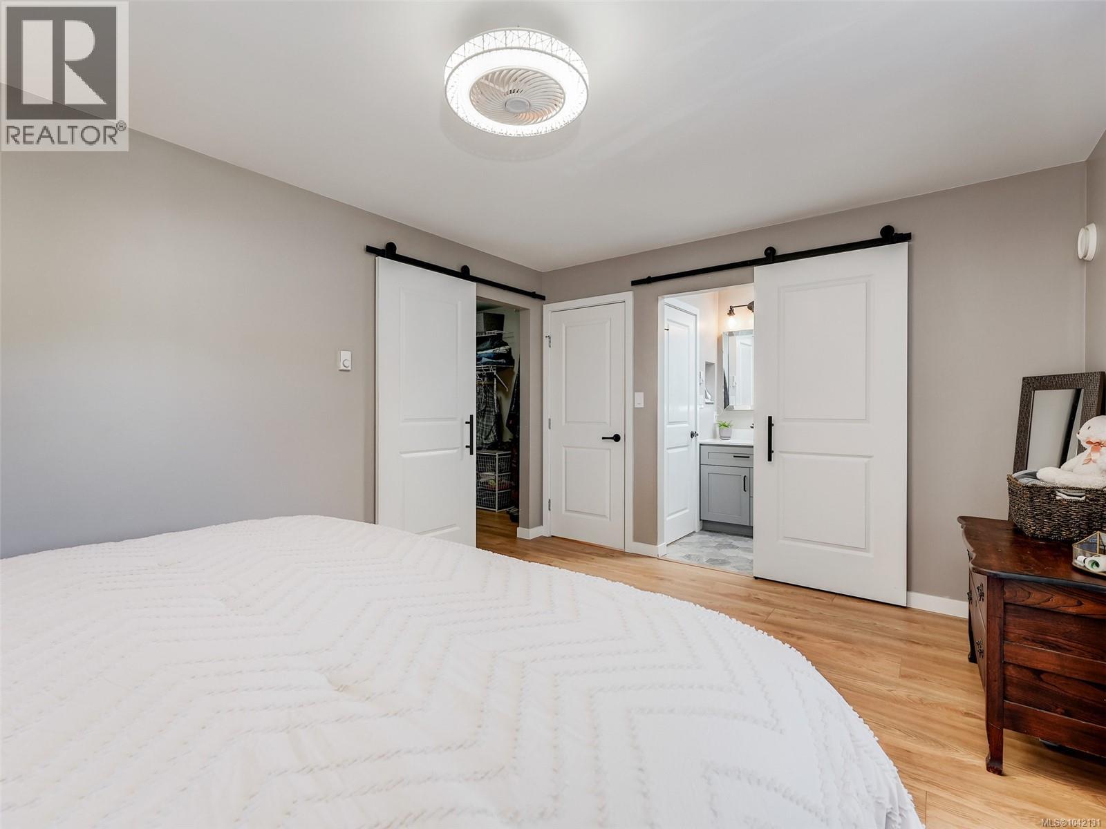 515 Selwyn Falls Dr - 10