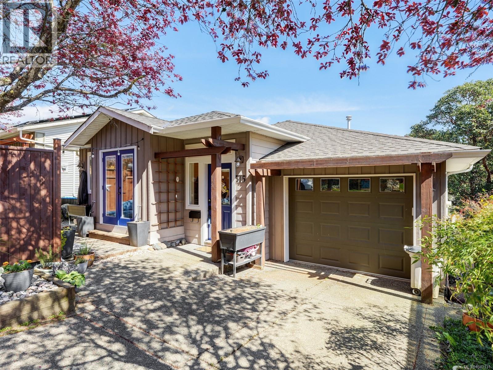 515 Selwyn Falls Dr - 24