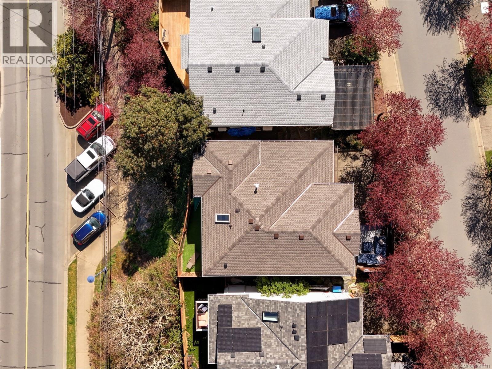 515 Selwyn Falls Dr - 25