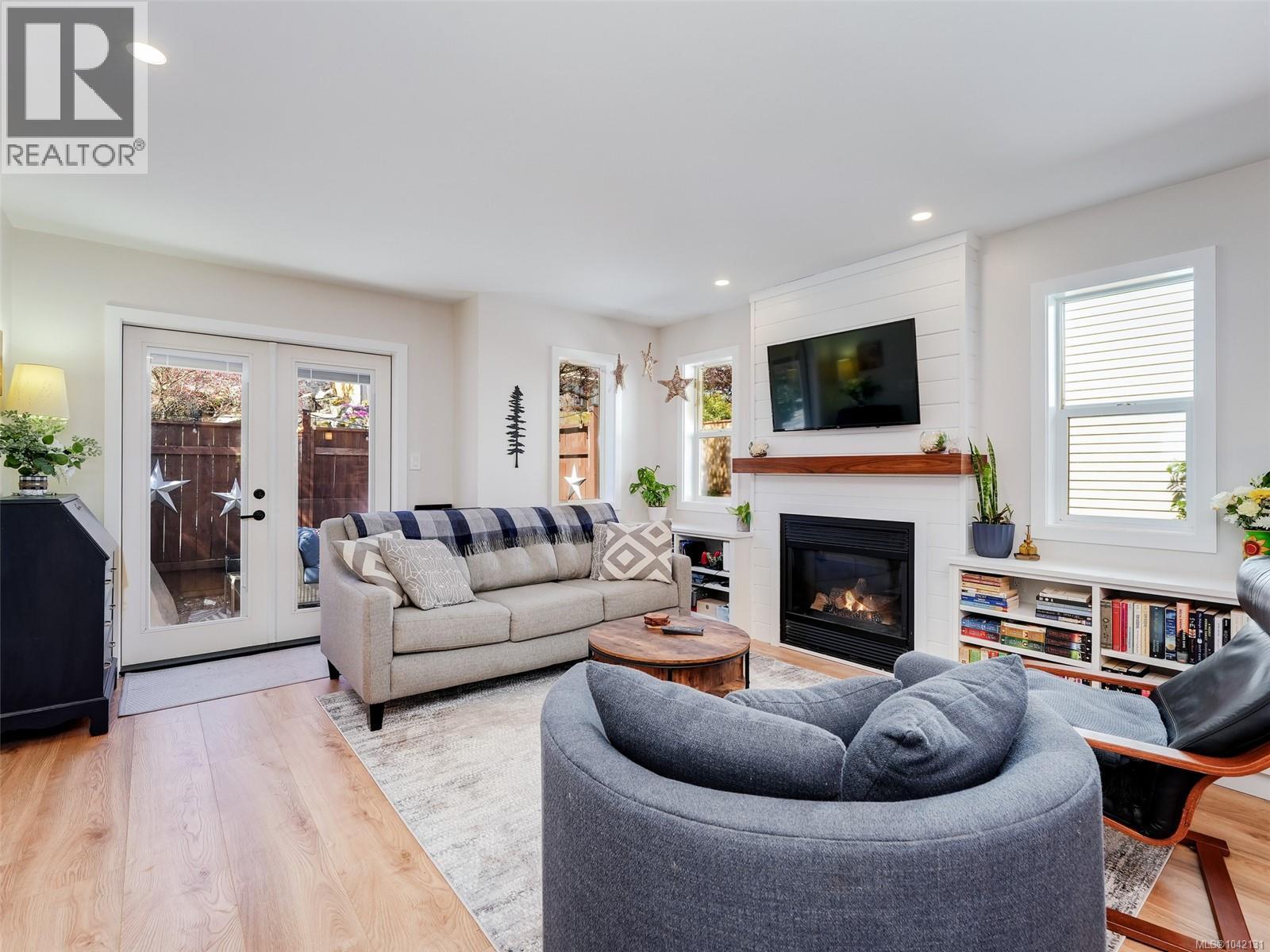 515 Selwyn Falls Dr - 3