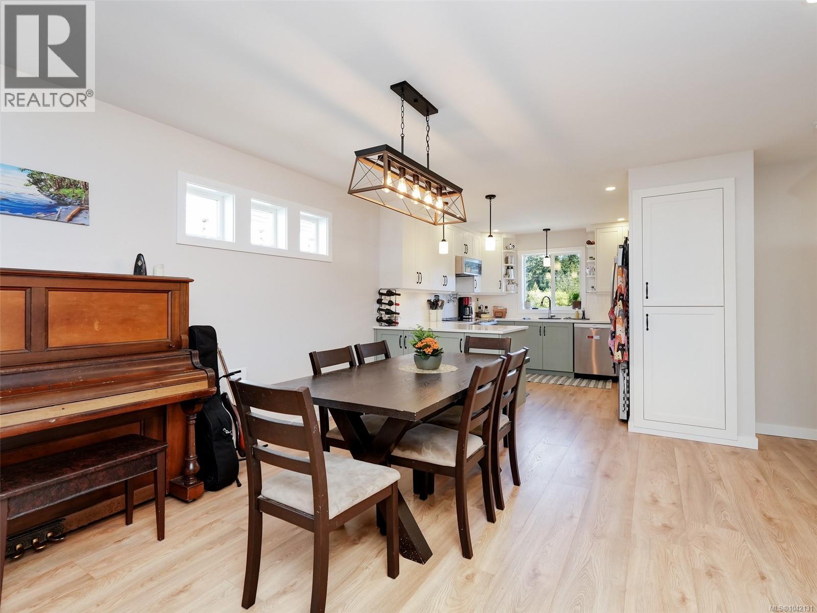 515 Selwyn Falls Dr - 8