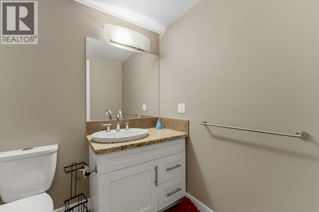36 Varsity Estates Court NW - 42