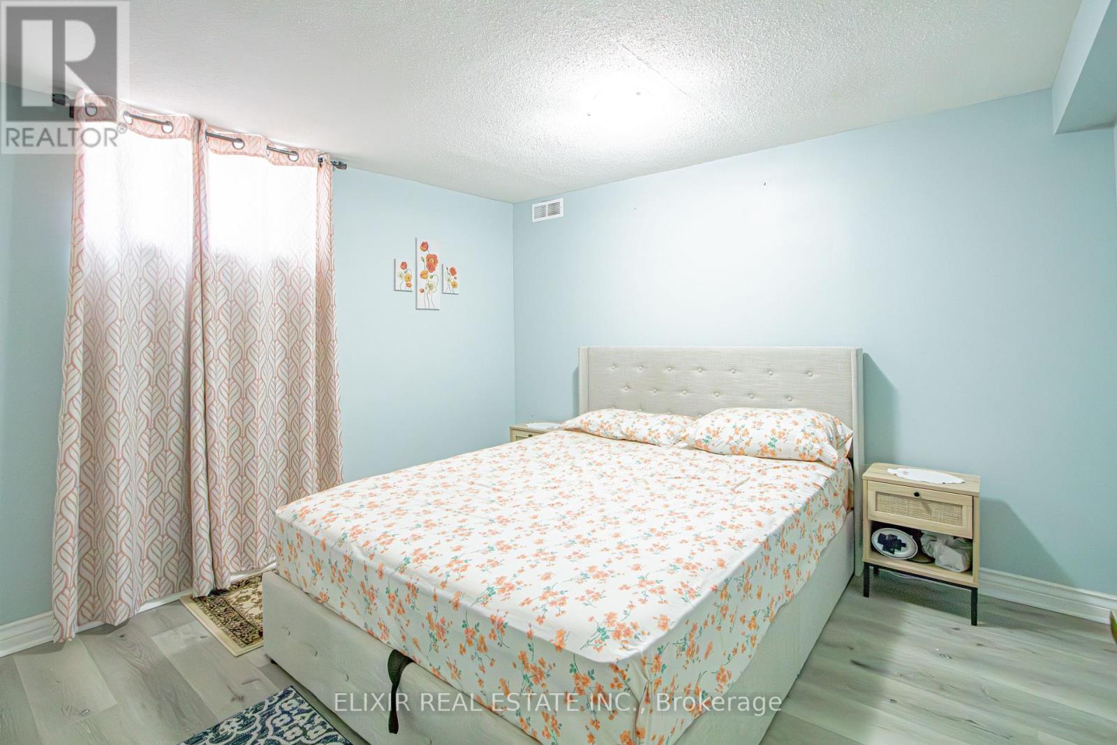 360 HALE STREET - 17