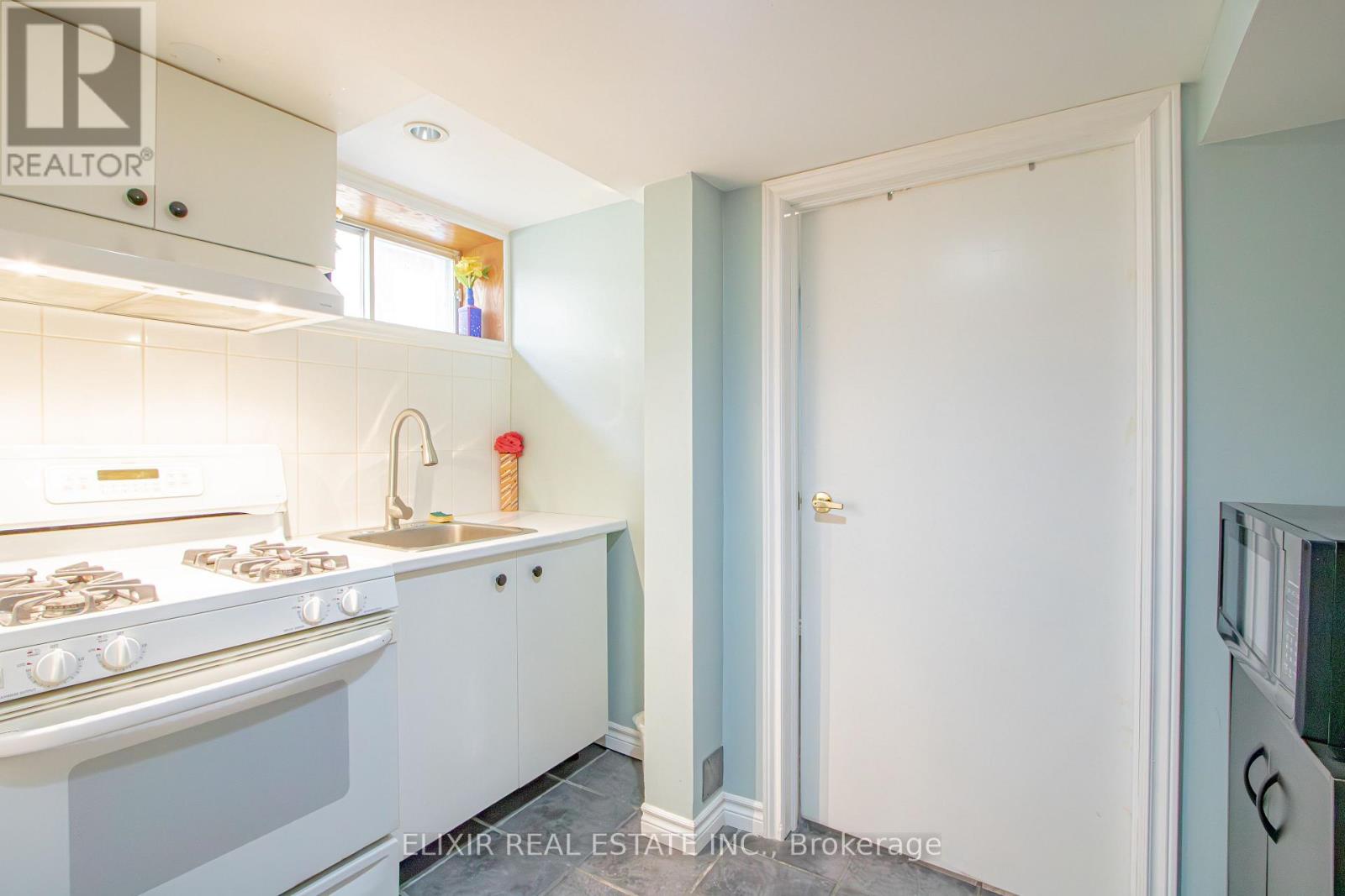 360 HALE STREET - 22
