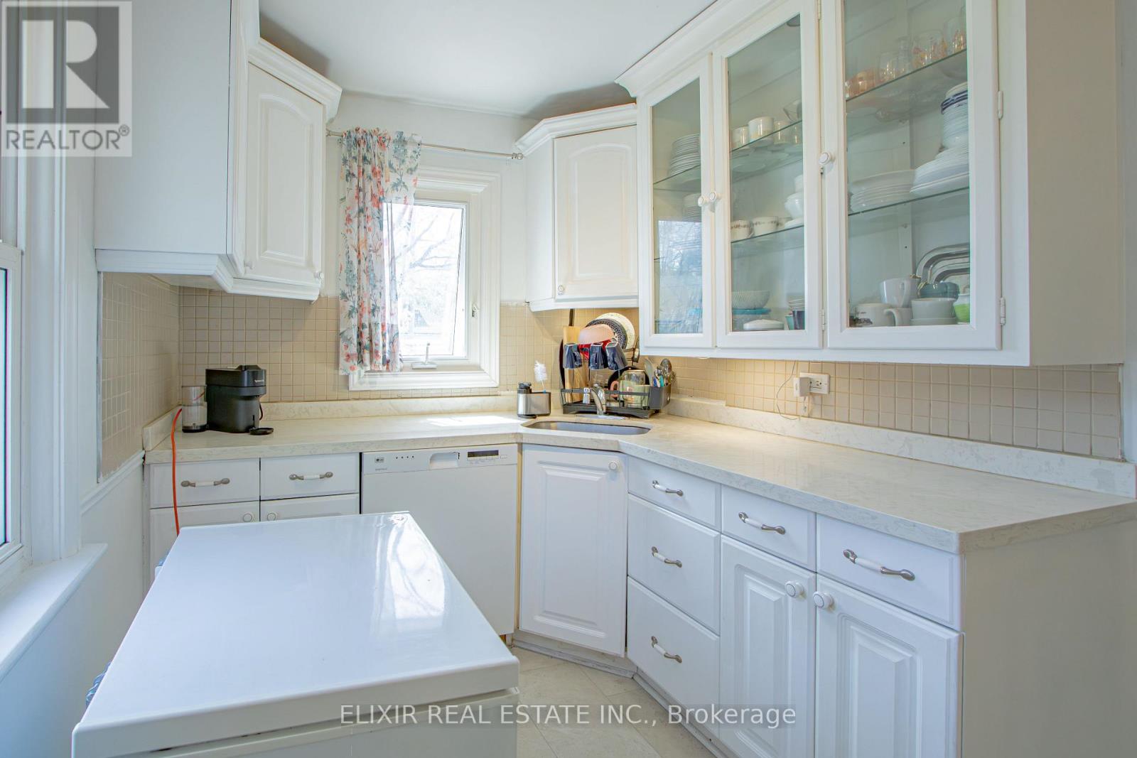 360 HALE STREET - 7