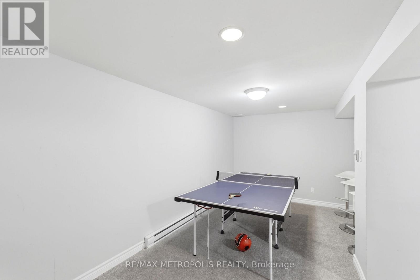 #62 801 OSGOODE DRIVE - 13
