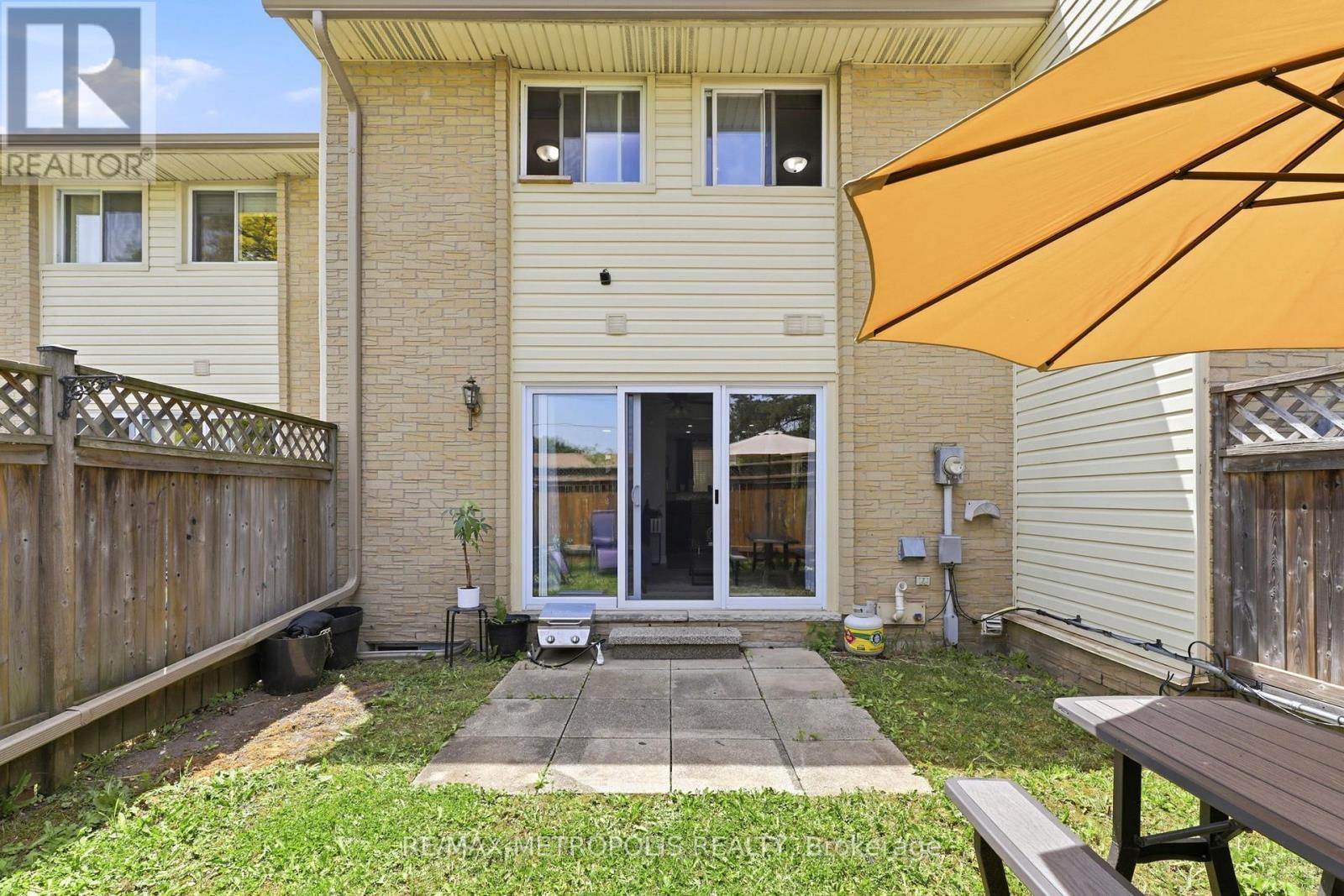 #62 801 OSGOODE DRIVE - 17