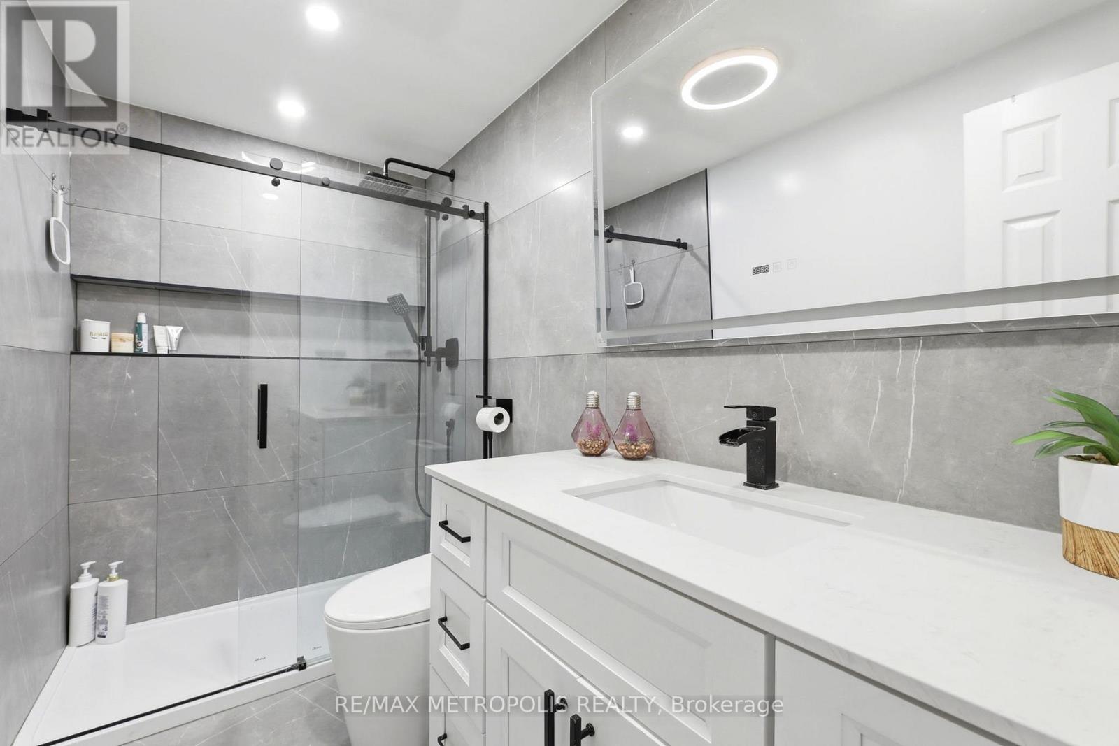 #62 801 OSGOODE DRIVE - 9